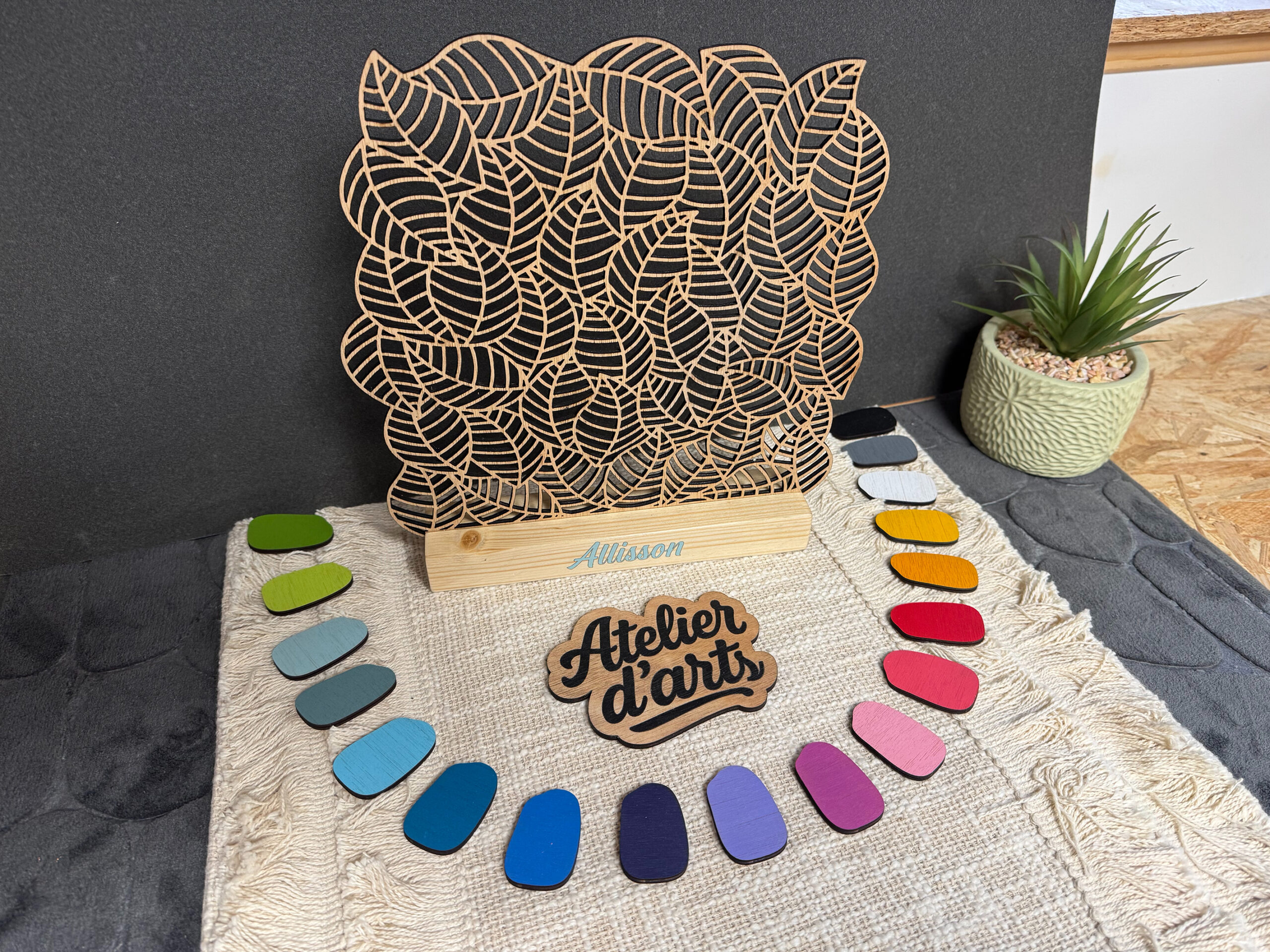 Arbre à bijoux feuillage précieux